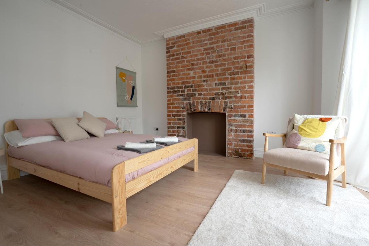 Beautiful Family Home In The Heart Of Swansea Eksteriør billede