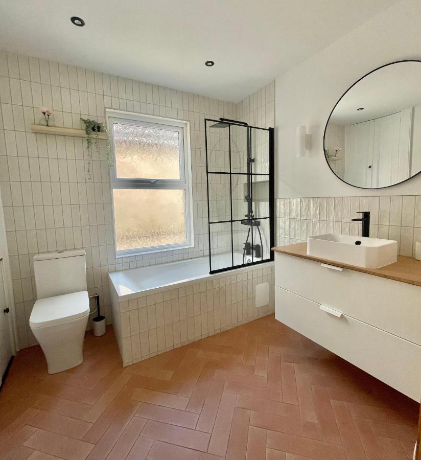 Beautiful Family Home In The Heart Of Swansea Eksteriør billede